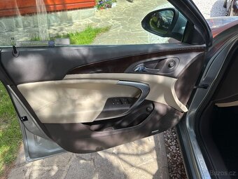Opel insignia 2.0cdti-118 Kw - 12