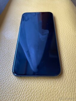 Apple iPhone Xs 256 gb Space Grey - 12