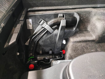 Audi A4 2,0 TDI 105Kw Avant Xenon Led 199.000 Kč - 12