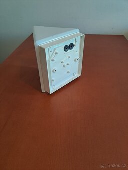 Trojúhelníková světla - 12