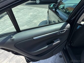Volvo S60 2.4D D5 120kW - 12
