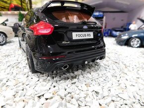 model auta Ford Focus ST Mk2 / Focus RS mk3 Otto mobile 1:18 - 12
