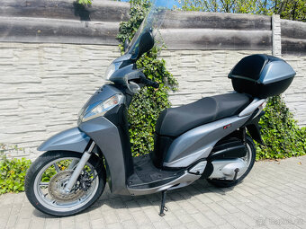 Honda SH 300 i  s ABS City r.v.2013 pouze 6tis km - 12
