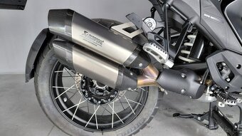 BMW R1300 GS - TRIPLE BLACK - Akrapovič - 12