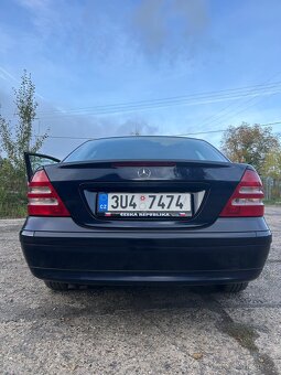 Mercedes-benz 203 c200 cdi - 12