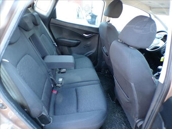 Hyundai iX20 1,4 CRDi 16V - 12