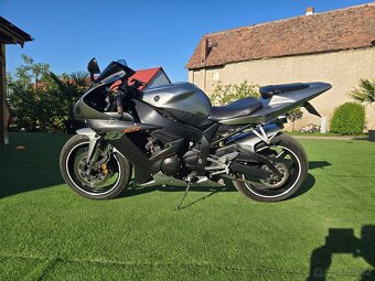 Yamaha Yzf R1 Rv.2002 nové pneu a Stk dobrý stav - 12