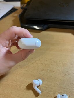 Apple airpods pro gen2 - 12