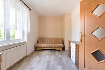 Pronájem bytu se zahradou - REZERVOVÁNO - 12