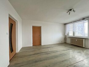 Prodej prostorného bytu v Hradci Králové, v ulici Jungmannov - 12