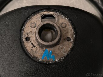 Audi A4 B5 volant - 12