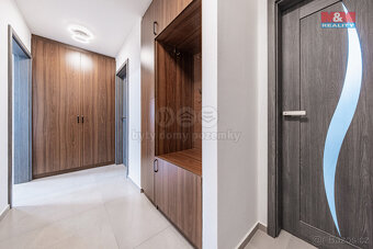 Pronájem bytu 2+kk, 58 m², Kovanice - 12