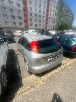 Ford Focus 2000 - 12