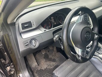 VW  2.0Tdi 103KW R-line  2012 - 12