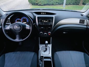 SUBARU FORESTER 2.0i 4x4 AUT TAŽNÉ SERVISKA - 12