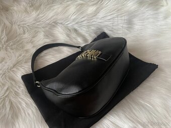 Moschino Black Logo kabelka - 12