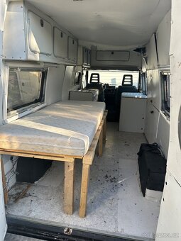 Obytná Vestavba Peugeot Boxer - 12