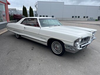 1965 Pontiac Grand Prix - 12