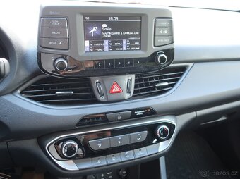 Hyundai i30 FB 1.6CRDi 100kW TAŽNÉ ČR 1MAJITEL SERVISKA - 12