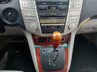 Lexus RX400h AWDi - 12