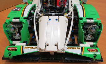 LEGO 42039 Vůz pro 24hodinový závod - 12
