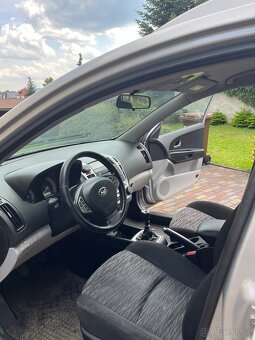 Kia cee'd, 1. generace - 12