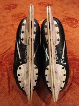 Hokejové brusle Bauer Supreme MACH, vel. 6, šířka FIT2 - 12