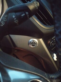 Ford Kuga - 12