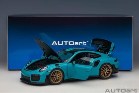 AutoArt - Porsche 911 GT2 RS Weissach (Miami Blue), 1:18 - 12