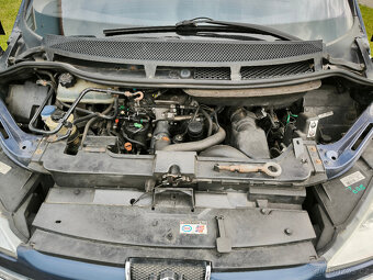 Peugeot 807 2,2 HDi - 12
