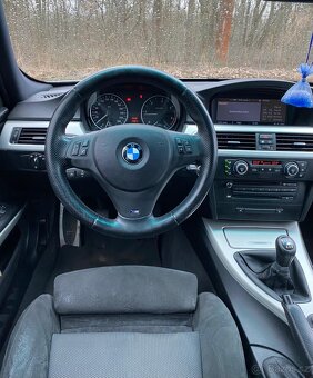 BMW e90 320d - 12