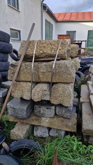 Žulové obruby a zápražáky (placáky) - 12