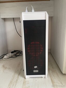Výkonný PC na hry i práci - Ryzen 5 3600, RX 580, 32 GB RAM - 12