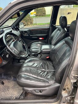 Jeep Grand Cherokee ZJ 5.9 V8 - 12