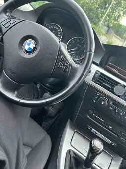 BMW e90 325i 160kw - 12