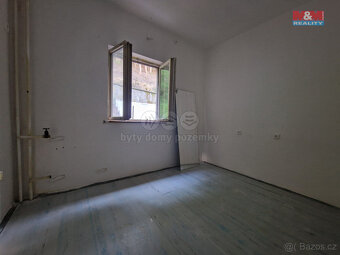 Prodej bytu 3+1, 67 m², Úpice, ul. Regnerova - 12