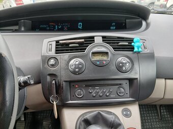 Renault Scenic 2.0i 16V, Tažné zařízení . - 12