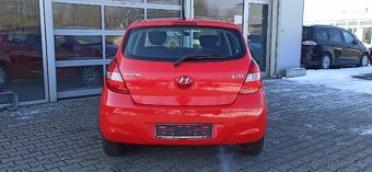 Hyundai i20 1.2 57 Kw Benzín Klimatizace - 12