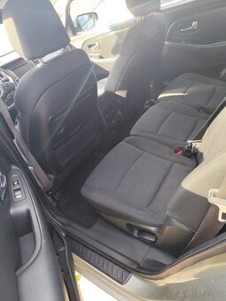 KIA CARENS 1.7 CRDI  140 koní rok 2016  7míst udržované - 12