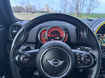 Mini Coutryman 2,0 JCW all4 170KW,ČR,1.Majitel,2018 - 12