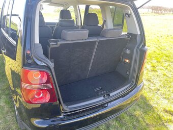 Volkswagen Touran 1,6 MPI - 12