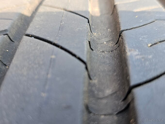 HYUNDAI i20 orig alu sada 185/65/15 TPMS Michelin - 12