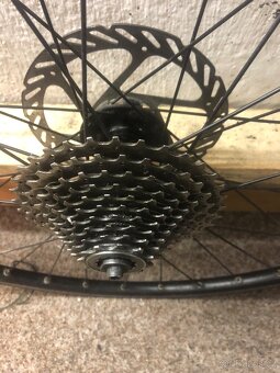 Brzdové páky a třmeny SHIMANO + zadni kol - 12