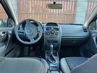 Renault Megane 2 1.6 82kW - 12