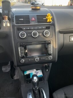 VW TOURAN DSG R.V. 2014 1.6 77KW - 12
