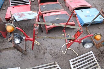 Zetor crystal kapota rám mřížky mezikus maska - 12