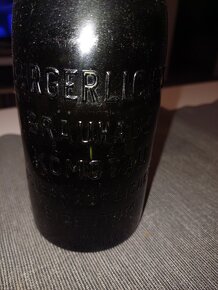 Pivni láhev KOMOTAU včetně patentniho uzávěru.Lékárnická láh - 12