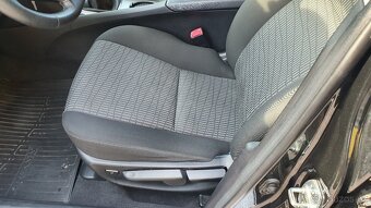 TOYOTA AVENSIS 2.0 DIESEL MODEL 2012 MOC PĚKNÁ - 12