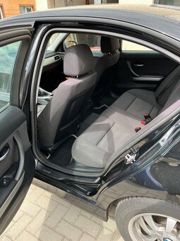 BMW e90 320d - 12