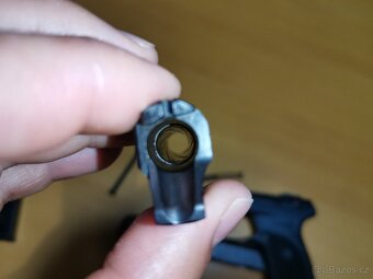 Pistole Ruger LC9 - 12